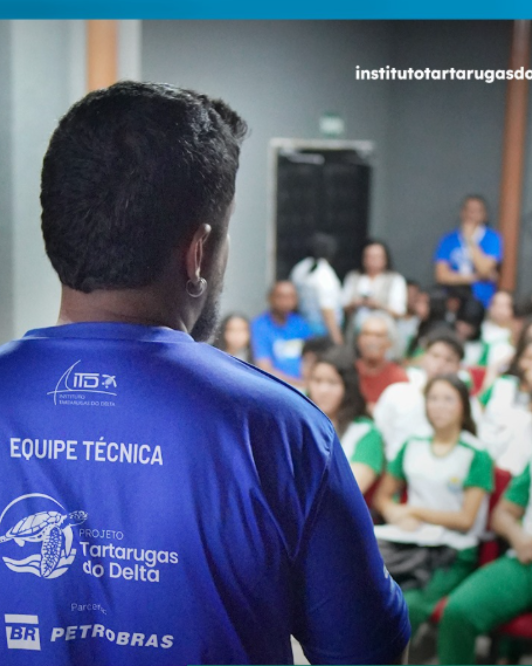 Educação ambiental em pauta: Museu do Mar recebe alunos da Escola do Mar para discutir impactos da poluição nos oceanos