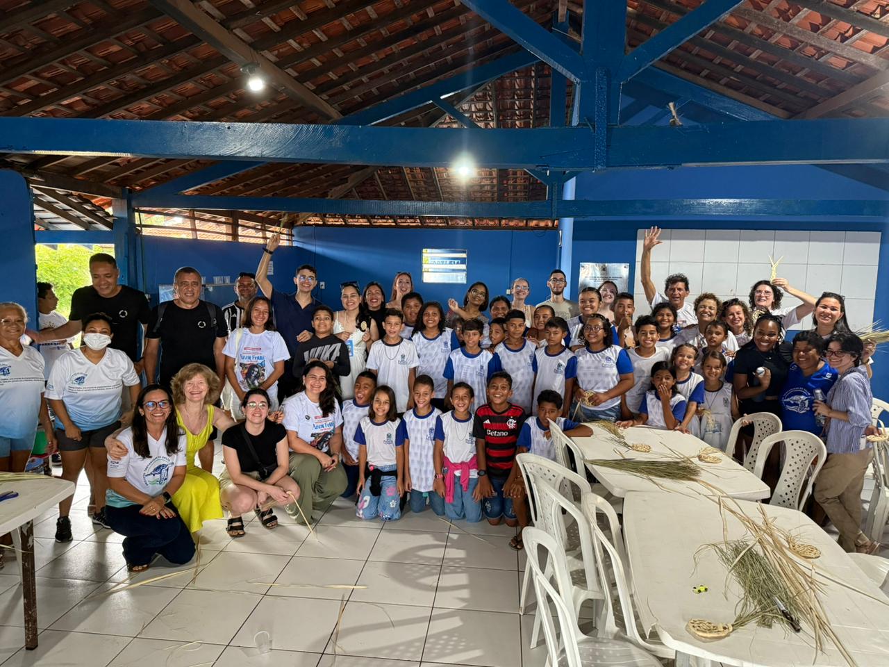 Participantes de Encontro Internacional visitam o Projeto Tartarugas do Delta e vivenciam oficina de artesanato na Pedra do Sal